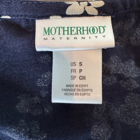 ❤️3/$30 Motherhood Maternity Floral Top - Picture 8 of 8